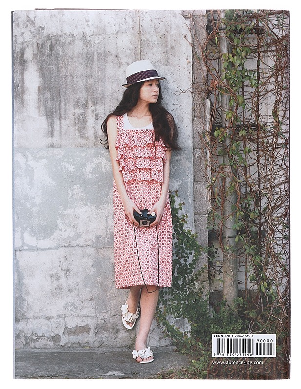 Feminine wardrobe - Matsumoto, Jinko - Tietokirjat ja oppaat - 10105618423 - 1