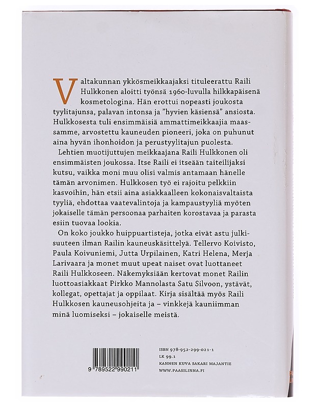 Kauneuden suurlähettiläs : Raili Hulkkonen - Pirkko Vekkeli - Elämäkerrat ja muistelmat - 10105618800 - 1