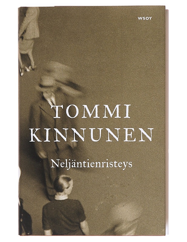 Neljäntienristeys - Tommi Kinnunen - Romaanit ja novellit - 10105619423 - 0