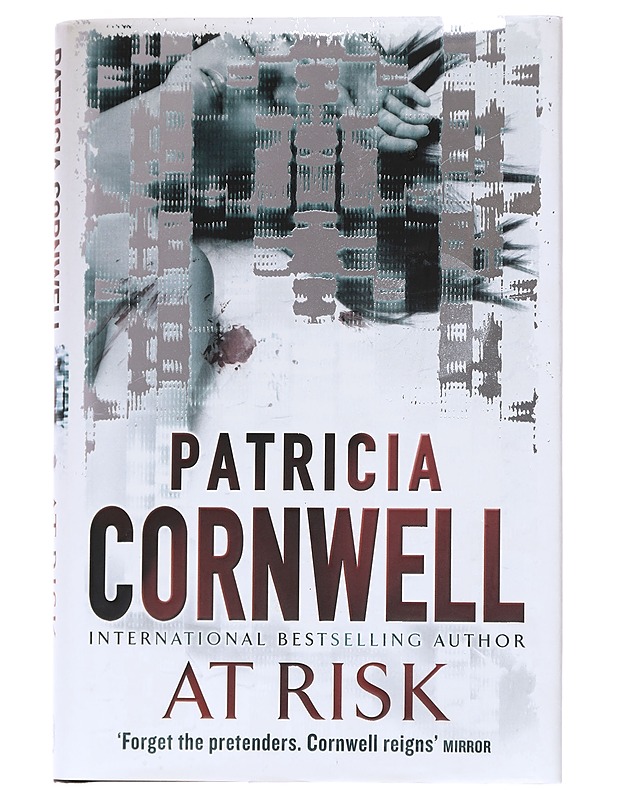 At risk - Patricia Cornwell - Romaanit ja novellit - 10105627662 - 0