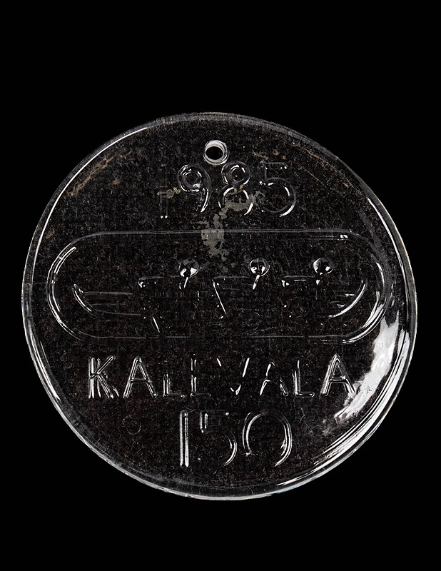 NUUTAJÄRVI Kalevala 150 vuotta lasikoriste - Joulutuotteet - 10105630987 - 0