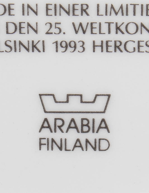 ARABIA PSI:n Helsingin maailmankokous 1993 seinälautanen - Designsuosikit - 10105631101 - 2