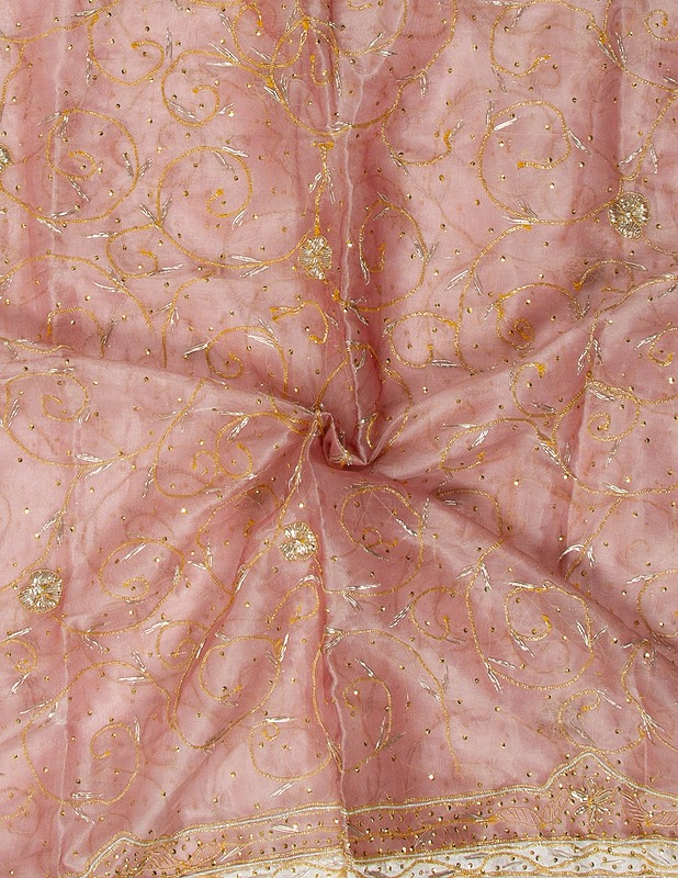 Kohokuvioitu sifonki, 108x240 cm - Kankaat - 10105631782 - 0
