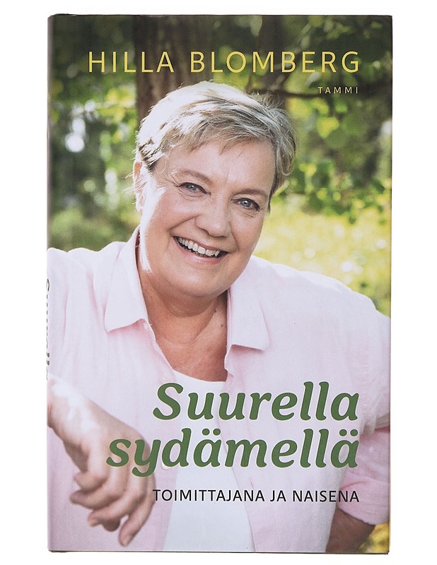 Suurella sydämellä  - Hilla Blomberg - Elämäkerrat ja muistelmat - 10105633326 - 0
