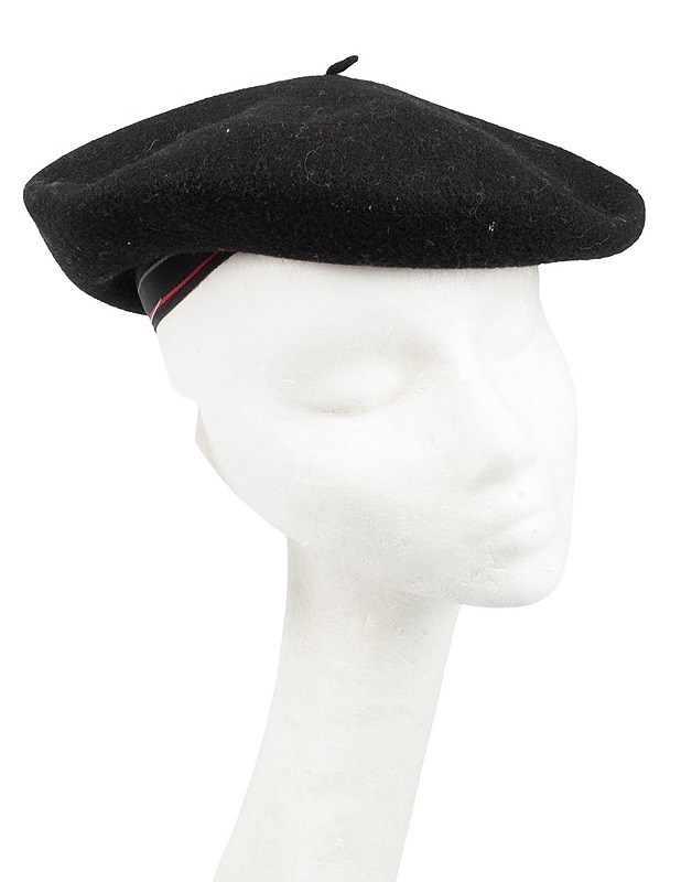 ST.GEORGE baretti, 57 cm - Päähineet - 10105633973 - 0