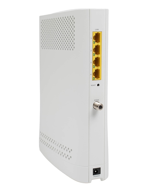 DNA F-3890V3 -modeemi kaapelitalouksiin  - Muu elektroniikka - 10105637436 - 2