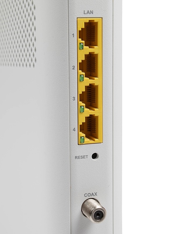 DNA F-3890V3 -modeemi kaapelitalouksiin  - Muu elektroniikka - 10105637436 - 3