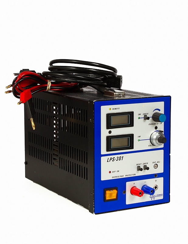 IL-POWER LPS-301 -tasavirtalähde  - Muu elektroniikka - 10105637710 - 0
