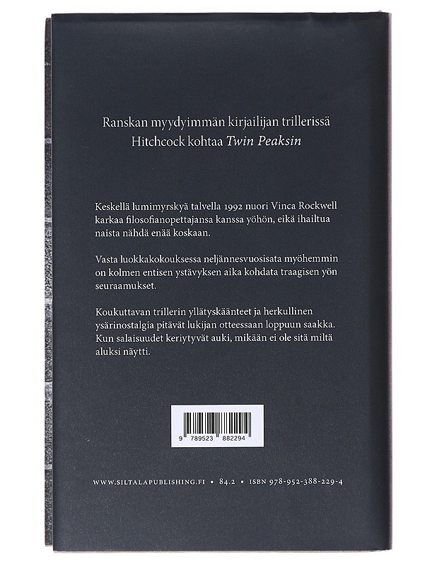 Tyttö ja yö - Musso, Guillaume - Romaanit ja novellit - 10105638957 - 1