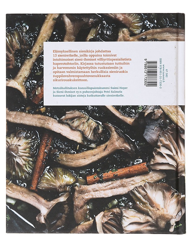 Sieniä & ihmisiä - Hoyer, Saimi - Tietokirjat ja oppaat - 10105640507 - 1