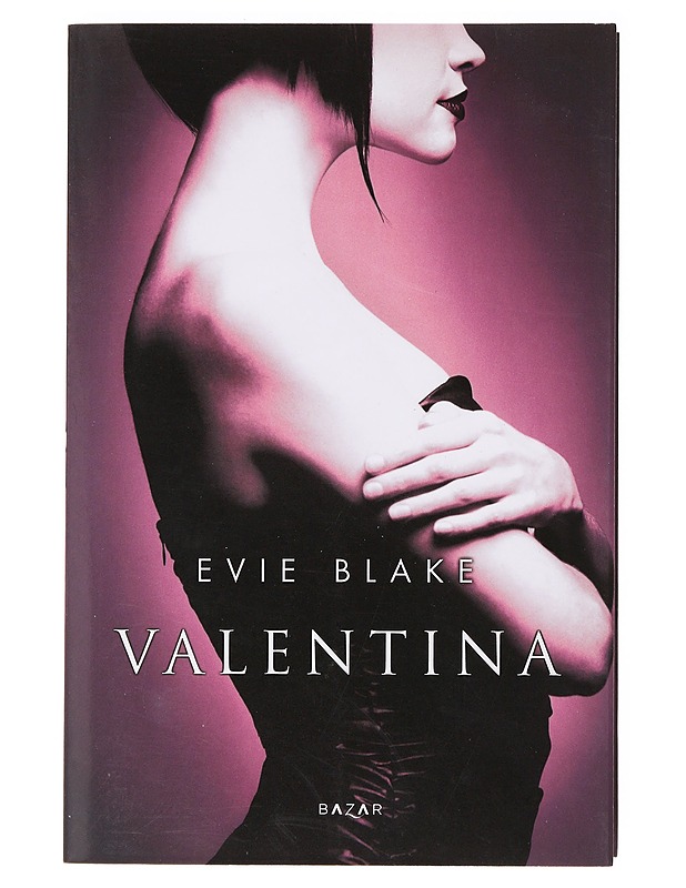 Valentina - Blake, Evie - Romaanit ja novellit - 10105642024 - 0