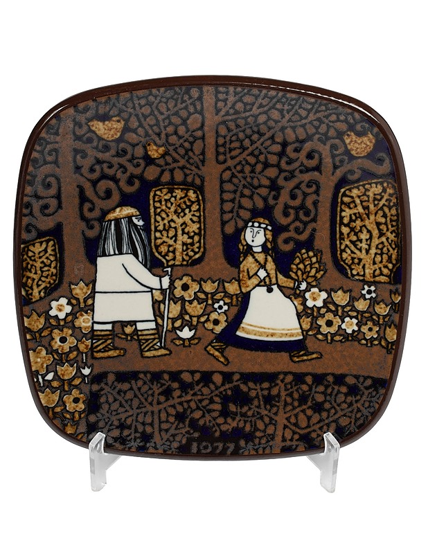 ARABIA Kalevala vuosilautanen 1977 - Designsuosikit - 10105642424 - 0