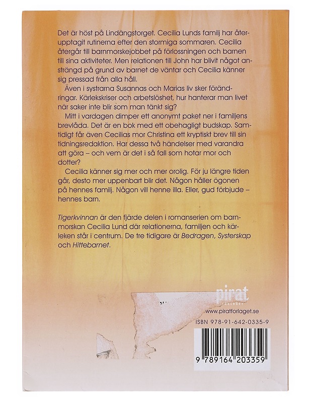 Tigerkvinnan / roman : [om barnmorskan Cecilia Lund] - Katerina Janouch - Romaanit ja novellit - 10105643066 - 1