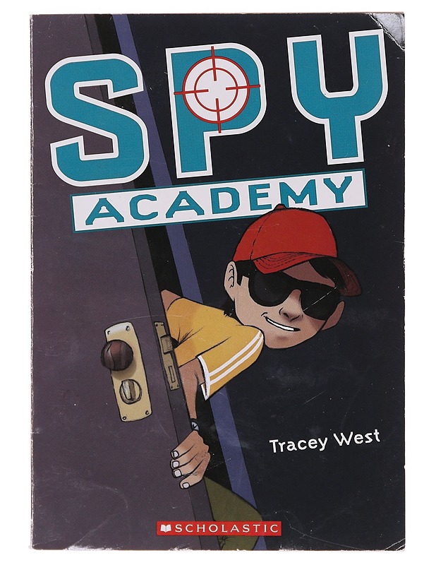 Spy Academy - Tracey West - Nuorten kirjat - 10105643686 - 0