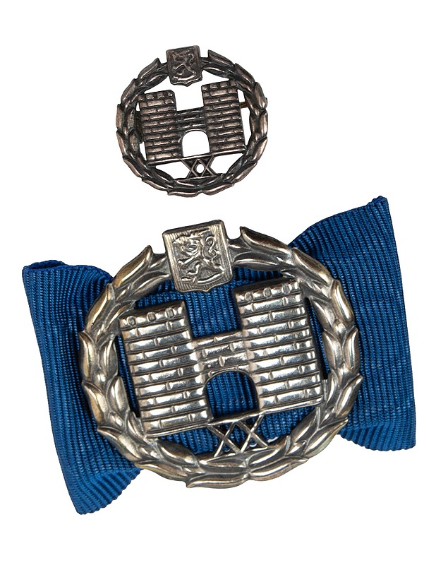 SPORRONG Kaupunkiliiton ansiomerkki XX - Korut - 10105643826 - 1